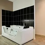 Beige #2#- Vue & Jacuzzi Prive-self Check-in 鲁贝