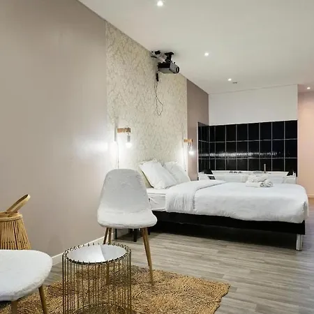 Beige #2#- Vue & Jacuzzi Prive-self Check-in Roubaix