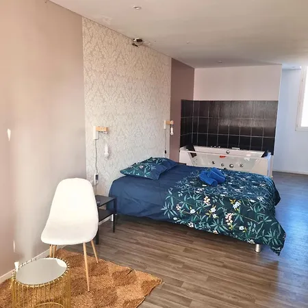 Beige #2#- Vue&jacuzzi Privé-self Check-in *