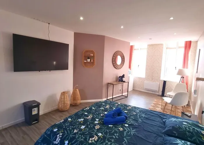 Beige #2#- Vue&jacuzzi Privé-self Check-in Appartement Roubaix